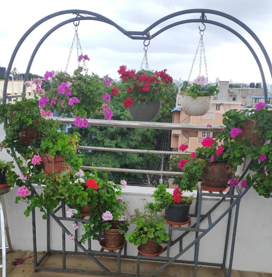 Rvr Abode -Private Rooms Bangalore Exterior photo